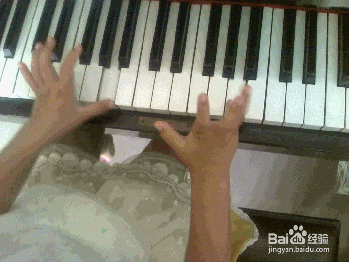 老年人怎样指导孩子学指法【钢琴指法】