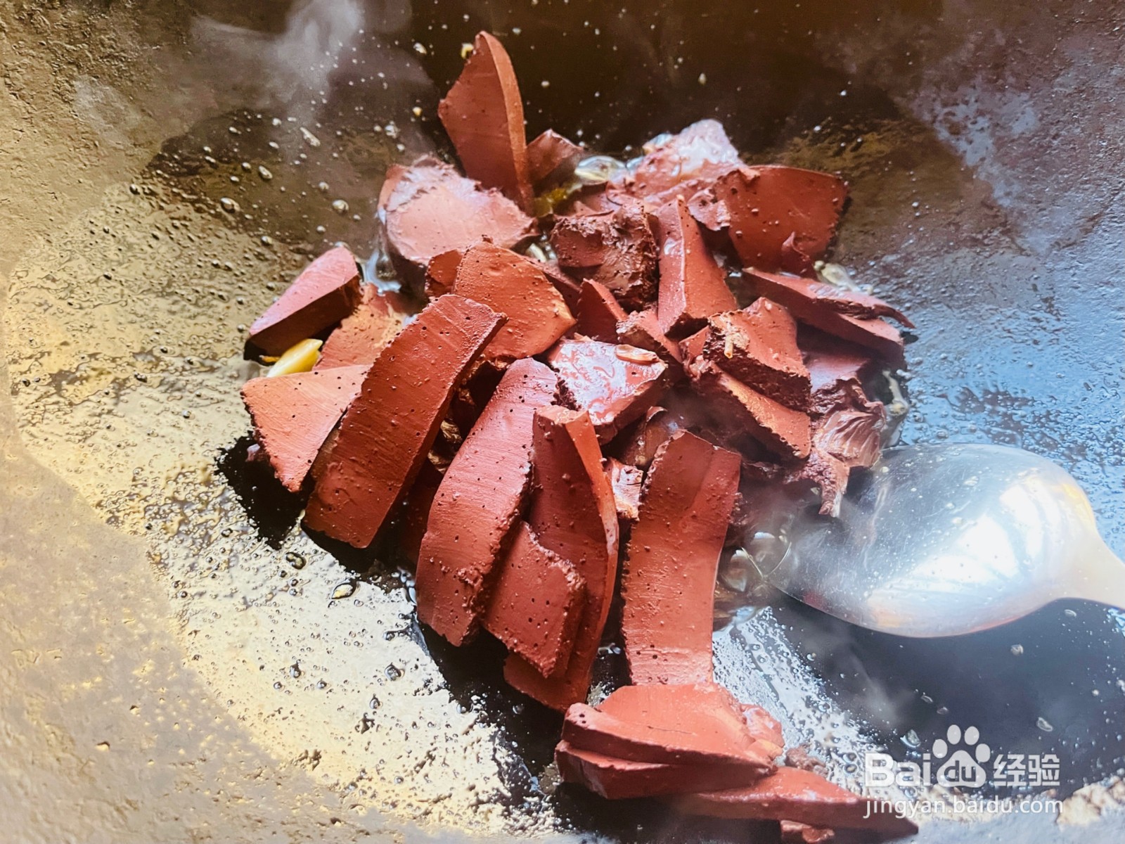 蒜苗炒猪血怎么做