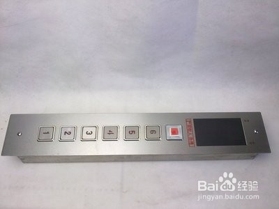 如何将楼层信号送给电梯控制器?