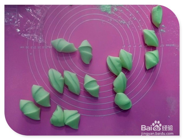 手工柳叶饺子的做法