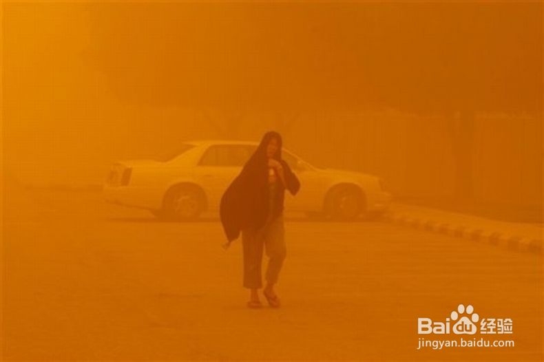 沙尘暴、浮沉天气下驾车注意事项