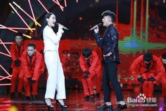 2017年央视春晚节目单首曝光:第一个节目就亮了