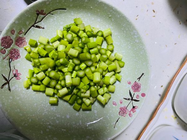 皮蛋瘦肉蔬菜粥