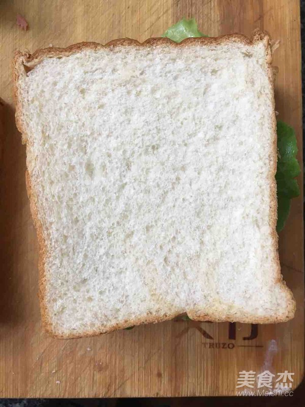 火腿鸡蛋三明治