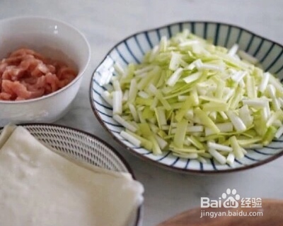 好吃不腻的韭黄肉丝春卷