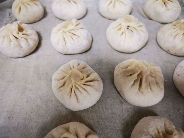 混发面羊肉包子