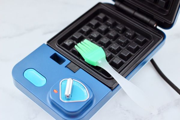 奶香水果干华夫饼