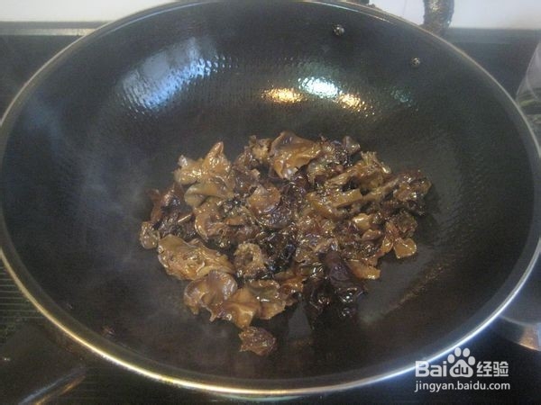 粤菜黑木耳蛋汤的做法