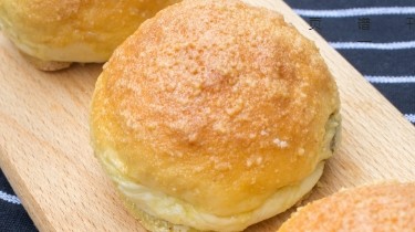 豆浆提子餐包的做法