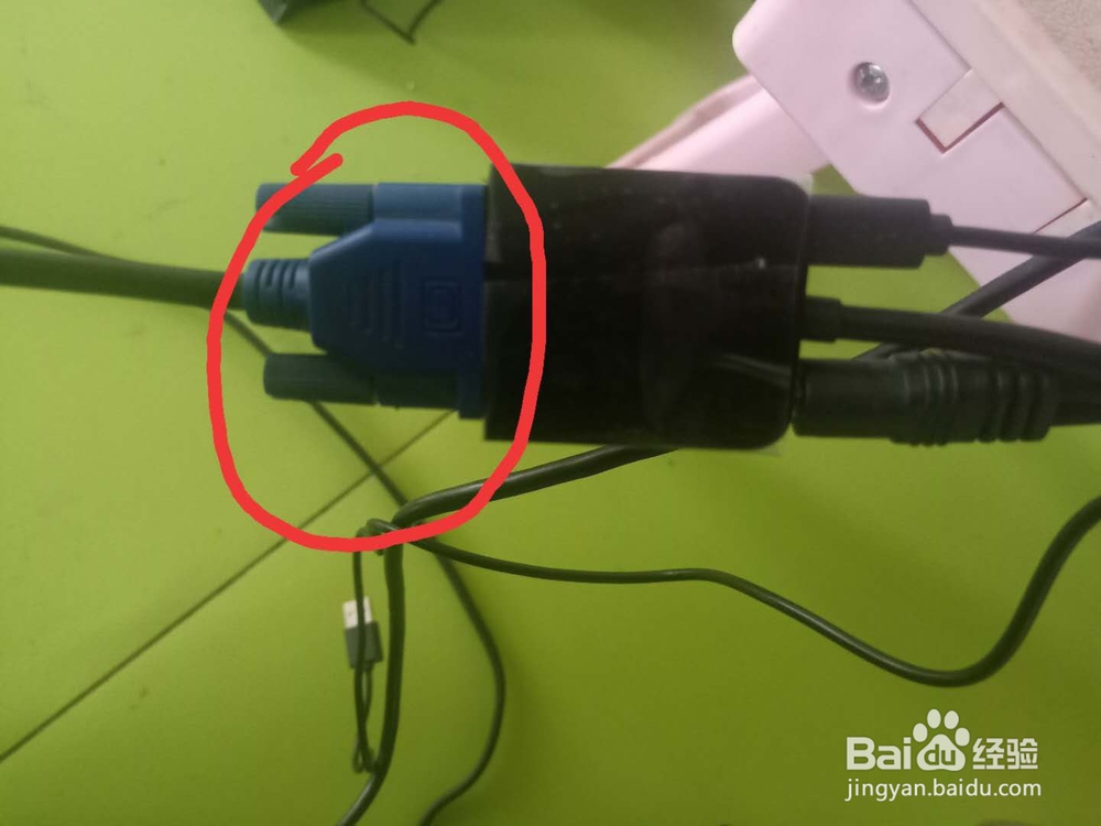 家里闲置显示器不要丢快速链接机顶盒看电视