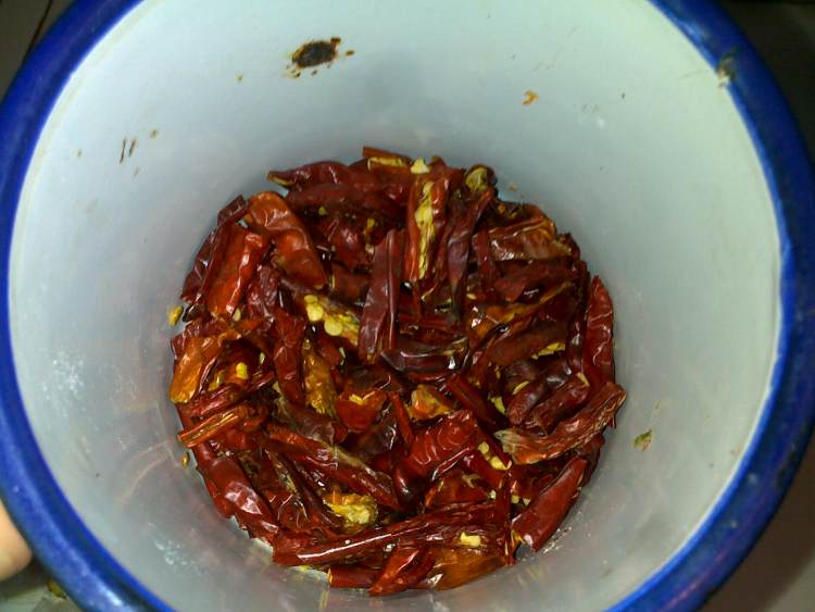 绿色食品,营养美味的蒜苗炒豆腐皮