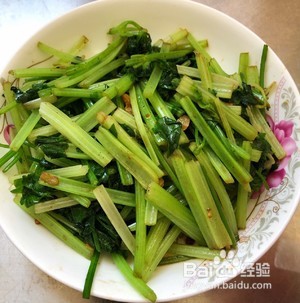 素炒香芹的做法