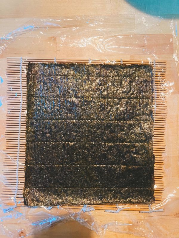 鸡蛋糙米反卷寿司