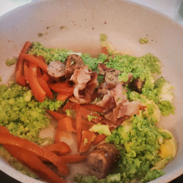 芝士培根肉肠奶油焗