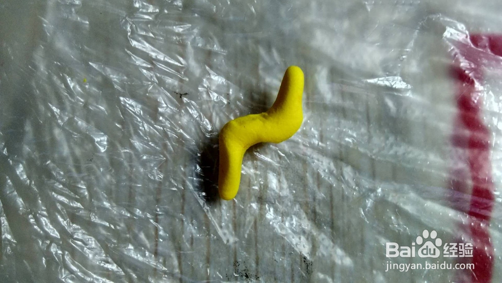 用彩泥捏皮卡丘教程