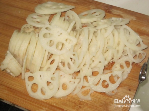 家常菜青椒藕片