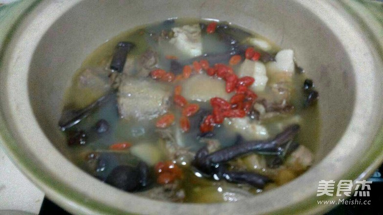 炖鸽子的家常做法
