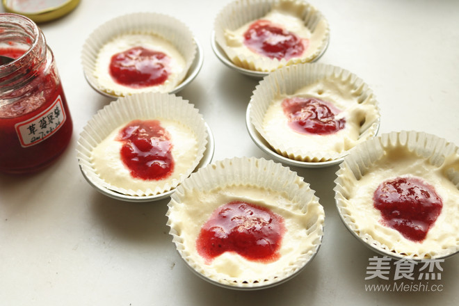 果酱夹心海绵小蛋糕