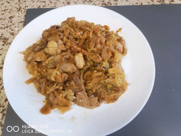 东北酸菜炒五花肉