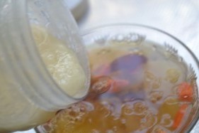 怎么做红枣银耳羹?