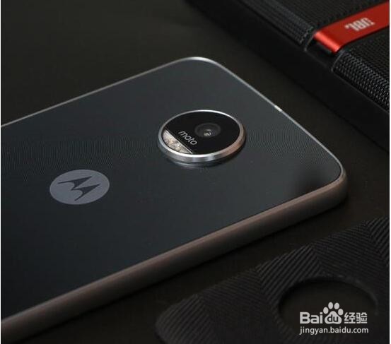 更接地气的模块化手机 Moto Z Play评测