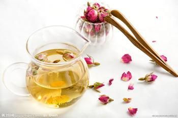 3个保湿法 让肌肤水嫩透亮