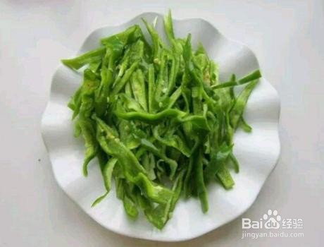 家庭青椒炒茄子
