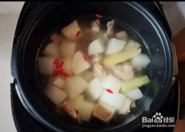 冬季滋补菜肴——萝卜炖羊肉