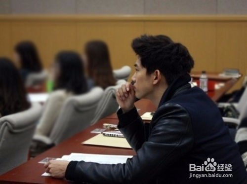 我考上了大学，但不是名牌大学。