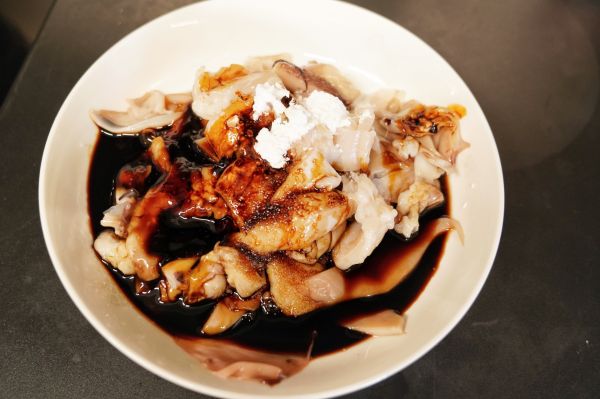 葱爆本港大鱿鱼