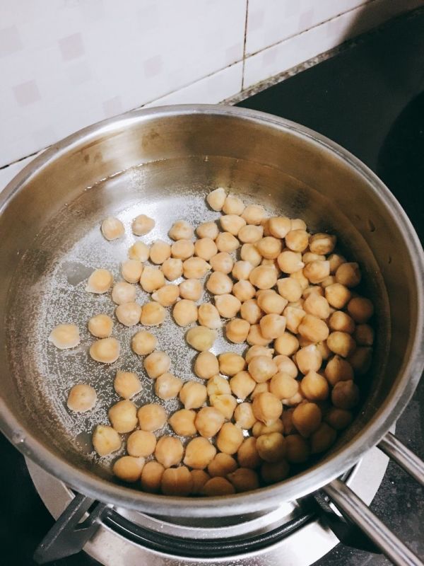 鹰嘴豆泥蔬菜棒