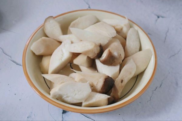 杏鲍菇酱焖排骨