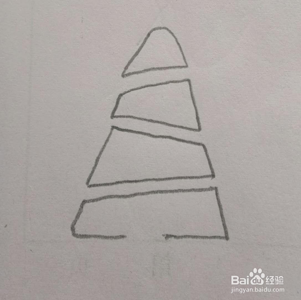 儿童简笔画圣诞树的画法4