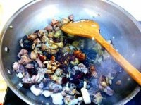 美味香辣小煎鸡