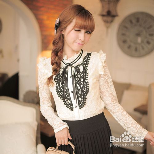 秋天穿出蕾丝的甜美时尚美