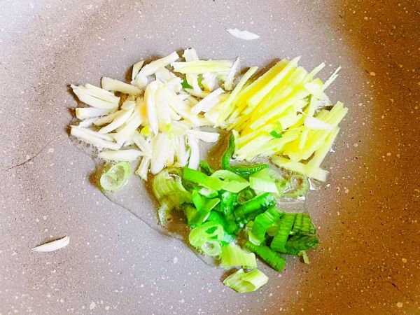 酱味糖醋姜蒜海带丝