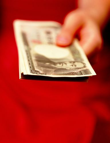 防范民间借贷风险，在借贷时要注意哪些