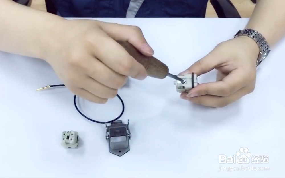 重载连接器 接法