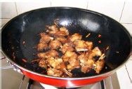 做出完美炸鸡块的小技艺——干锅香辣鸡块