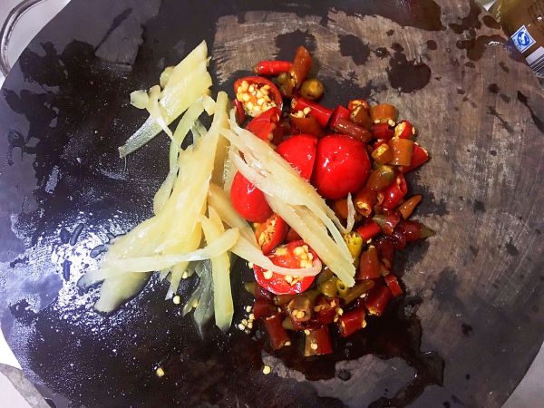泡椒芹菜牛肉丝