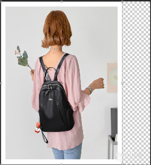 只要一步!PS拉伸照片背景人物不变形!不抠图?