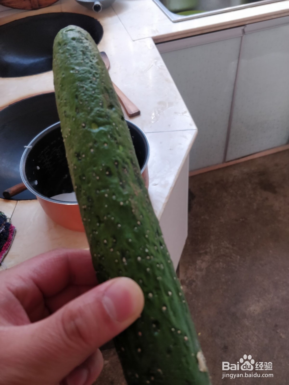 美味无比的凉拌黄瓜