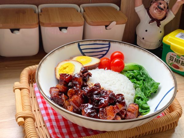 酱香卤肉饭这样做