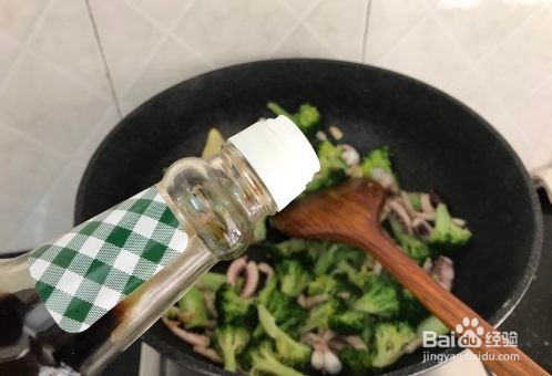 肉丝炒鲜鱿西兰花是怎么做的？家常教程