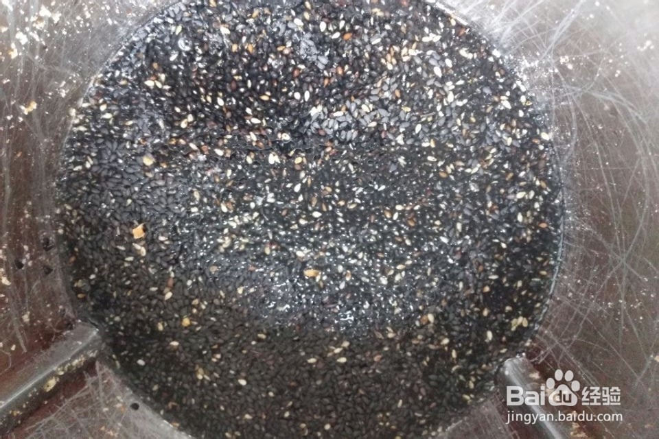 制作简单,香味浓郁的黑芝麻核桃糊