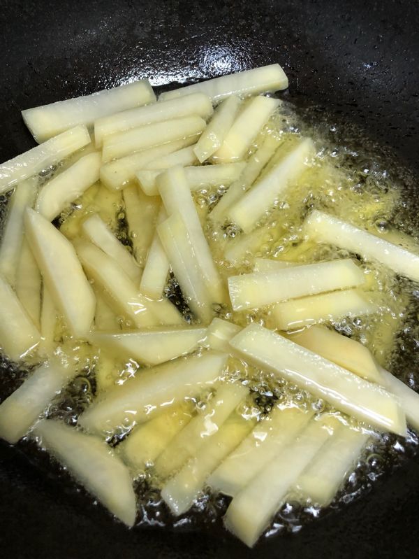 红烧豆角土豆条