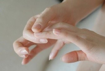 冬季手部护理小妙招