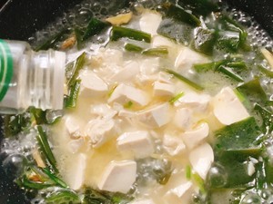 低脂低卡的海带豆腐汤