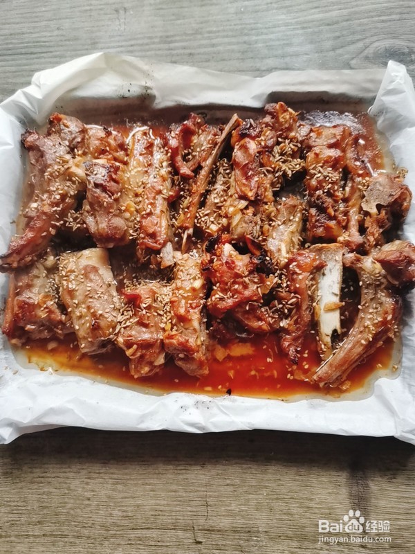 怎么做美味的蒜香烤羊排