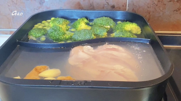 青柠辣酱风味鸡肉卷